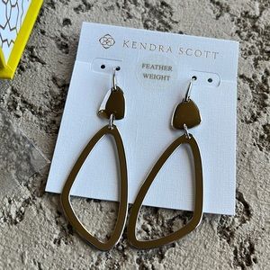 Kendra Scott Silver earrings